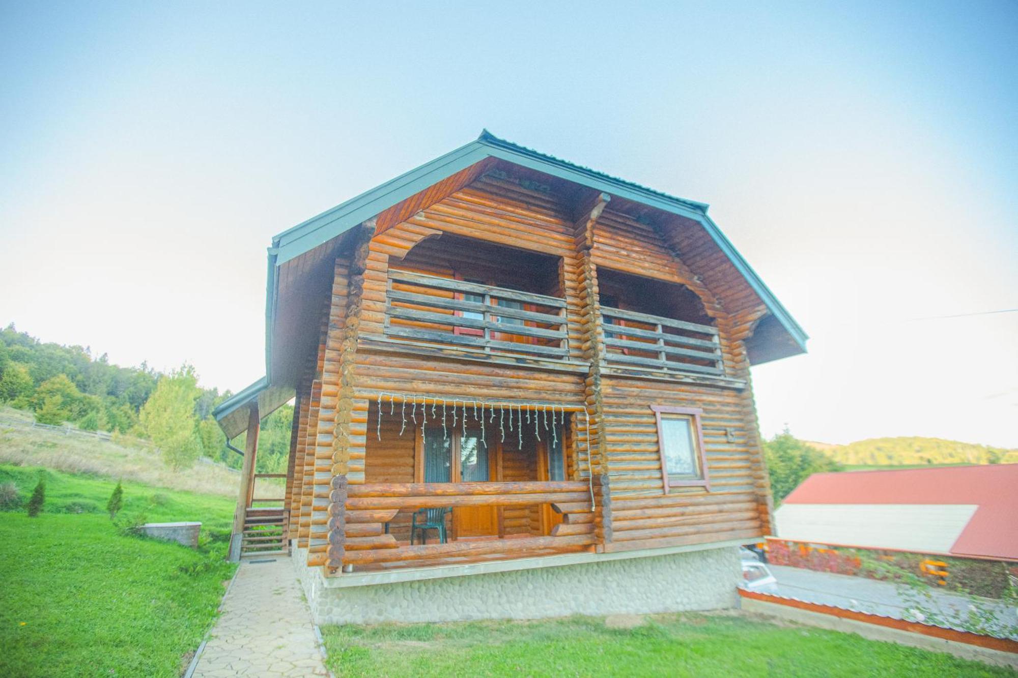 Guest House Podobovets 2000 Buitenkant foto