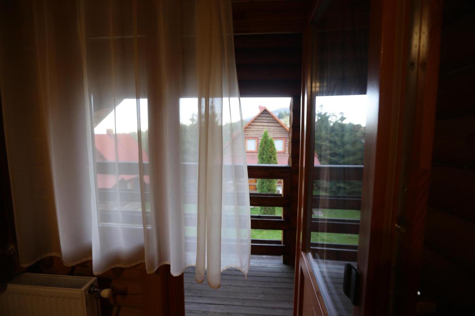 Guest House Podobovets 2000 Buitenkant foto