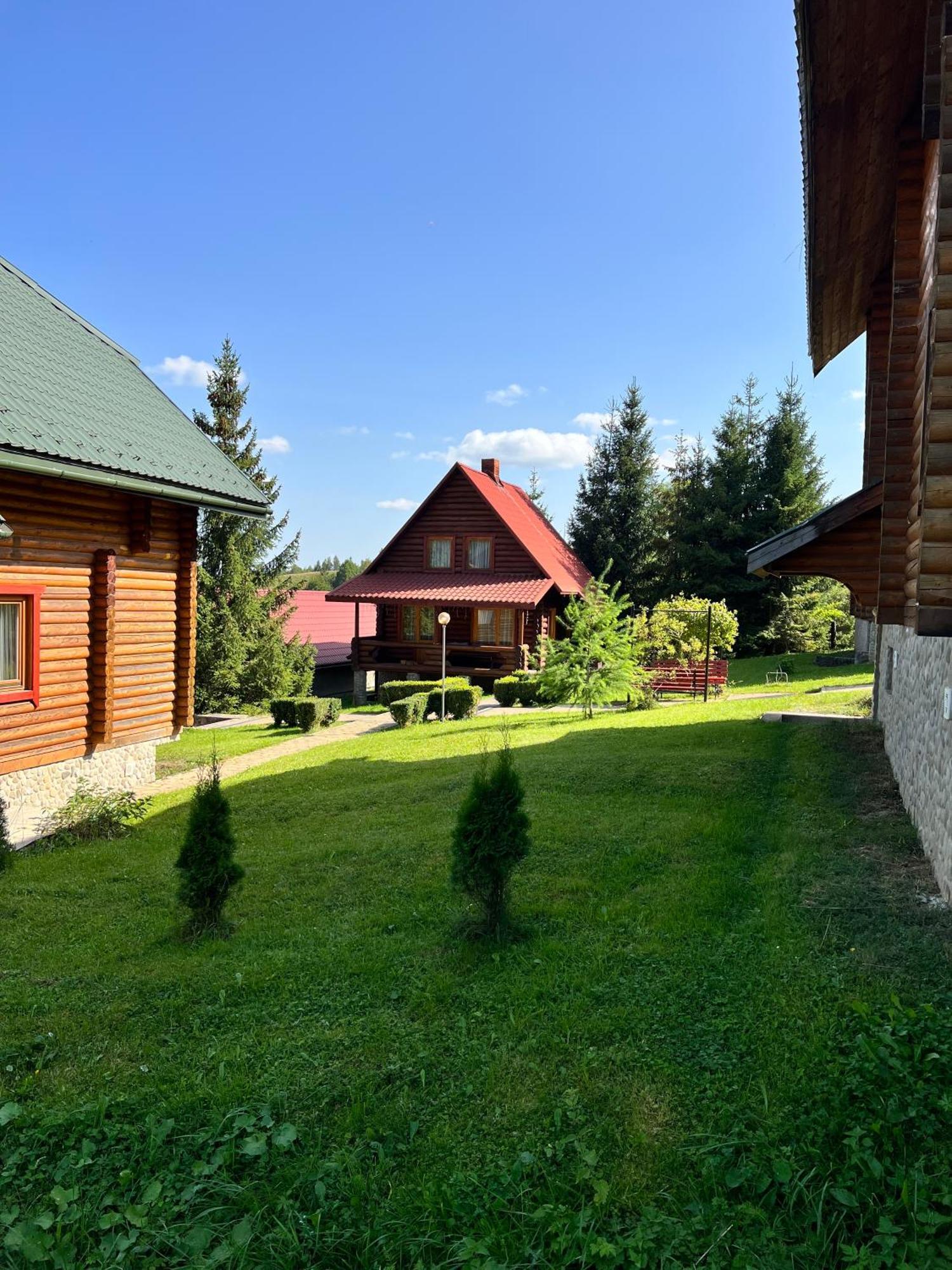 Guest House Podobovets 2000 Buitenkant foto