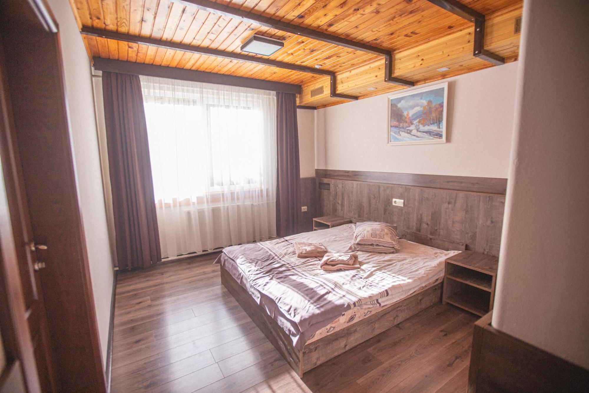 Guest House Podobovets 2000 Kamer foto