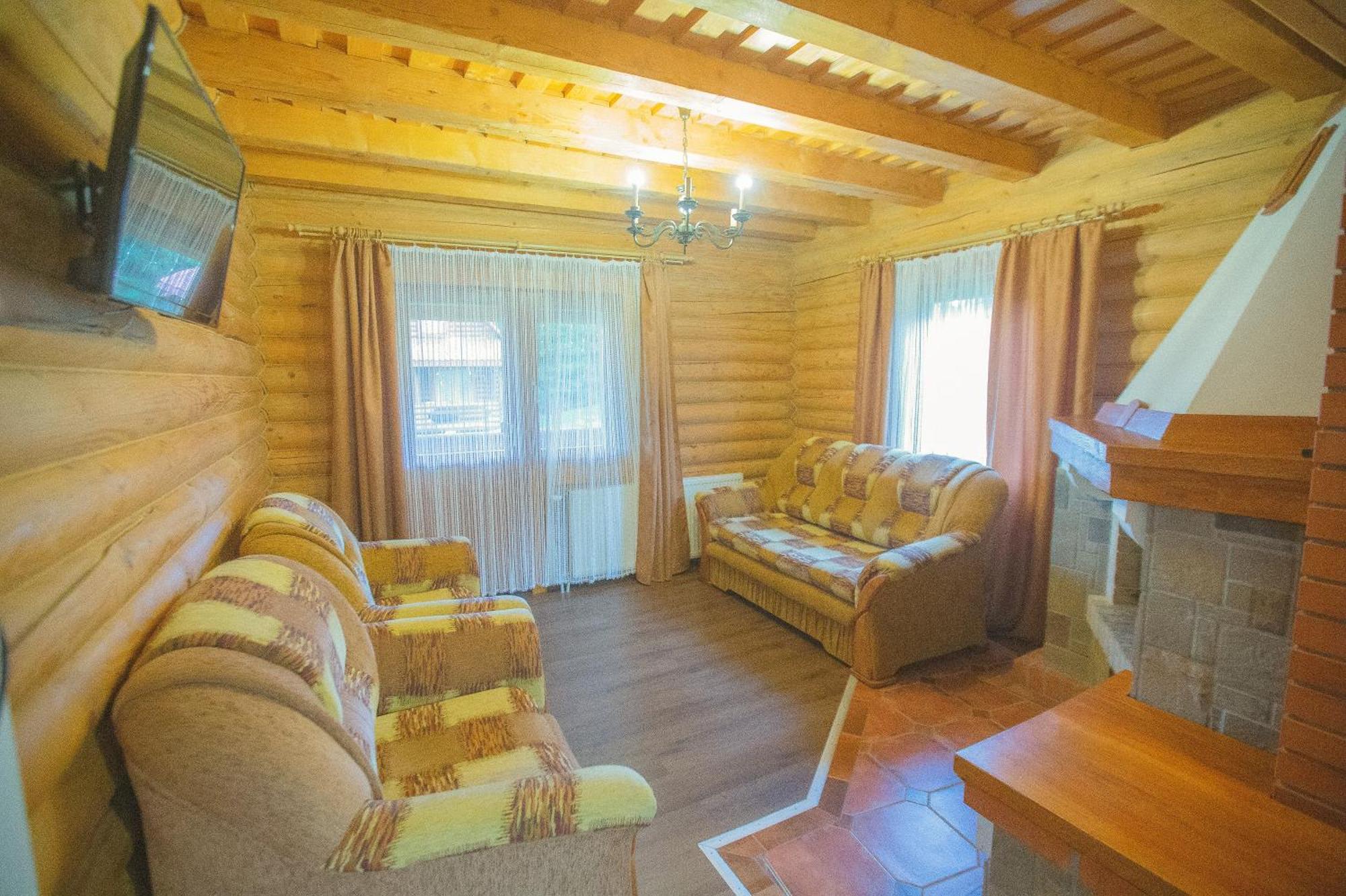Guest House Podobovets 2000 Buitenkant foto