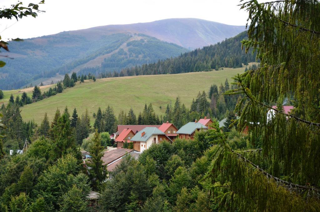 Guest House Podobovets 2000 Buitenkant foto